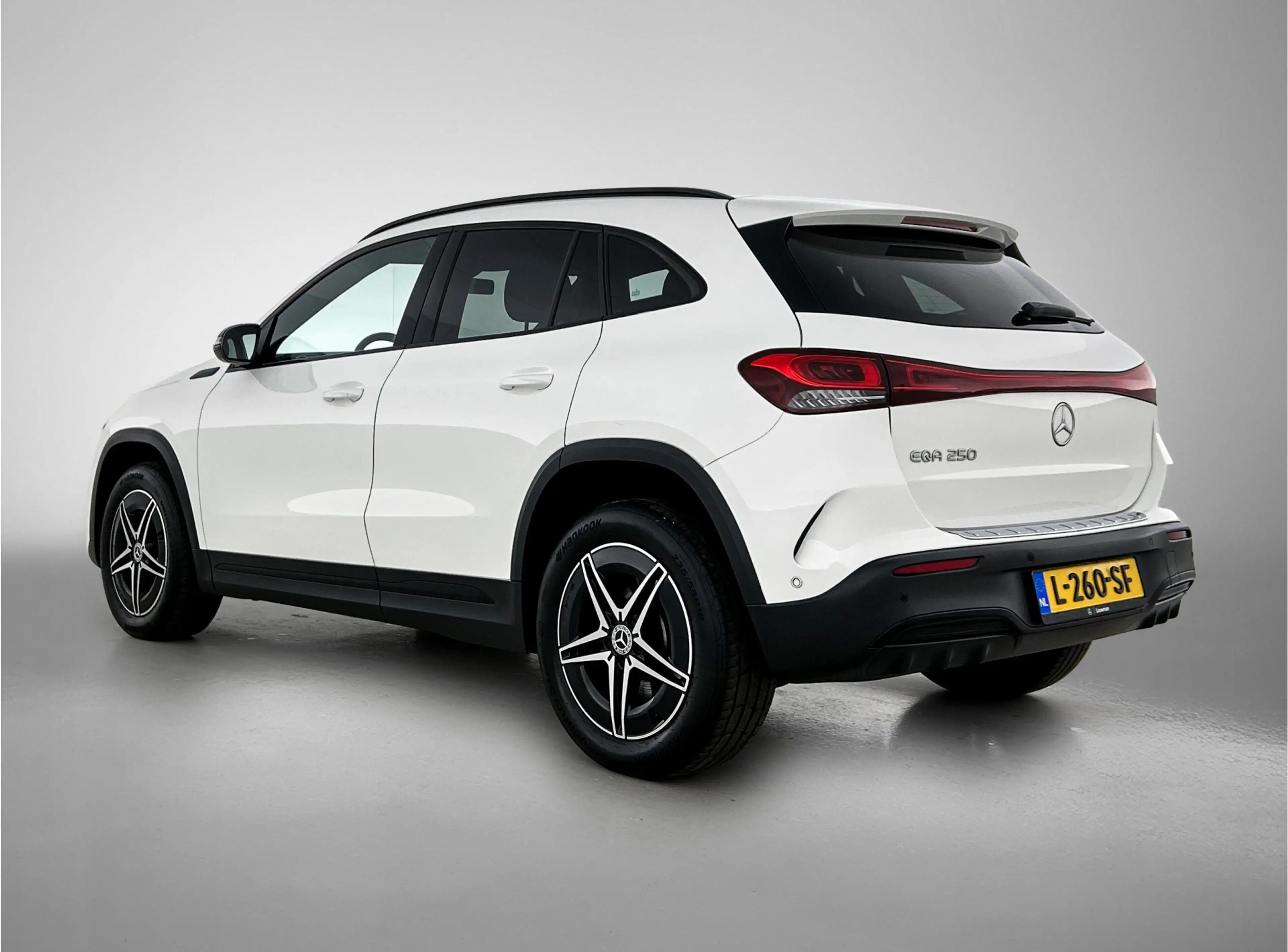 Mercedes-Benz EQA 250 Business Solution AMG 67 kWh | Origineel NL! | Sto — photo 14