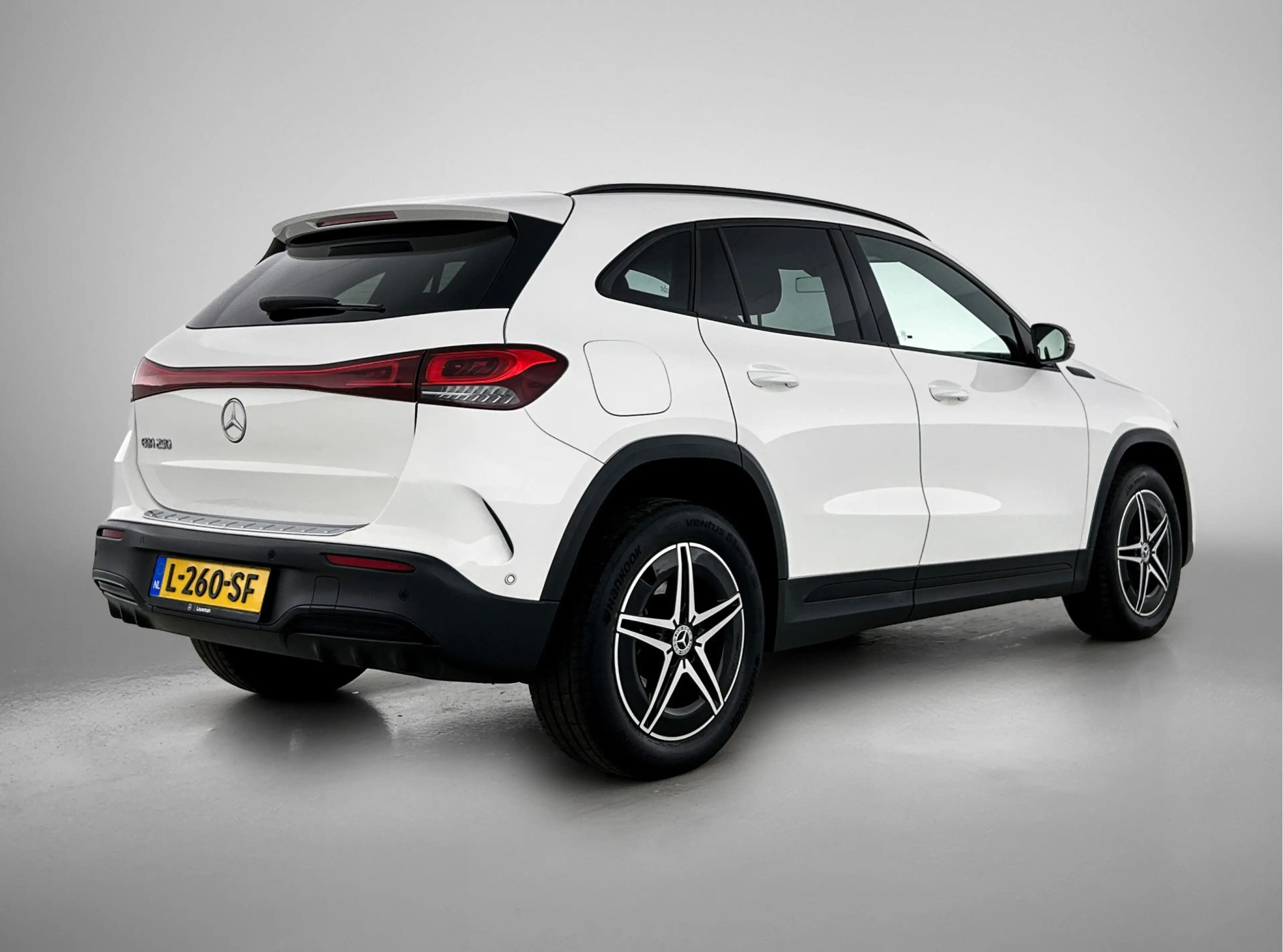 Mercedes-Benz EQA 250 Business Solution AMG 67 kWh | Origineel NL! | Sto — photo 2
