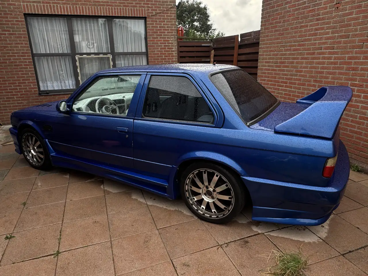 BMW 318 E30, foto 1