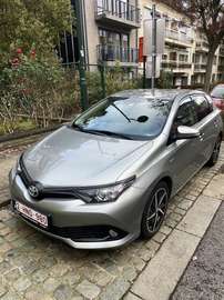 1.8 VVT-i Hybrid Automatik Executive