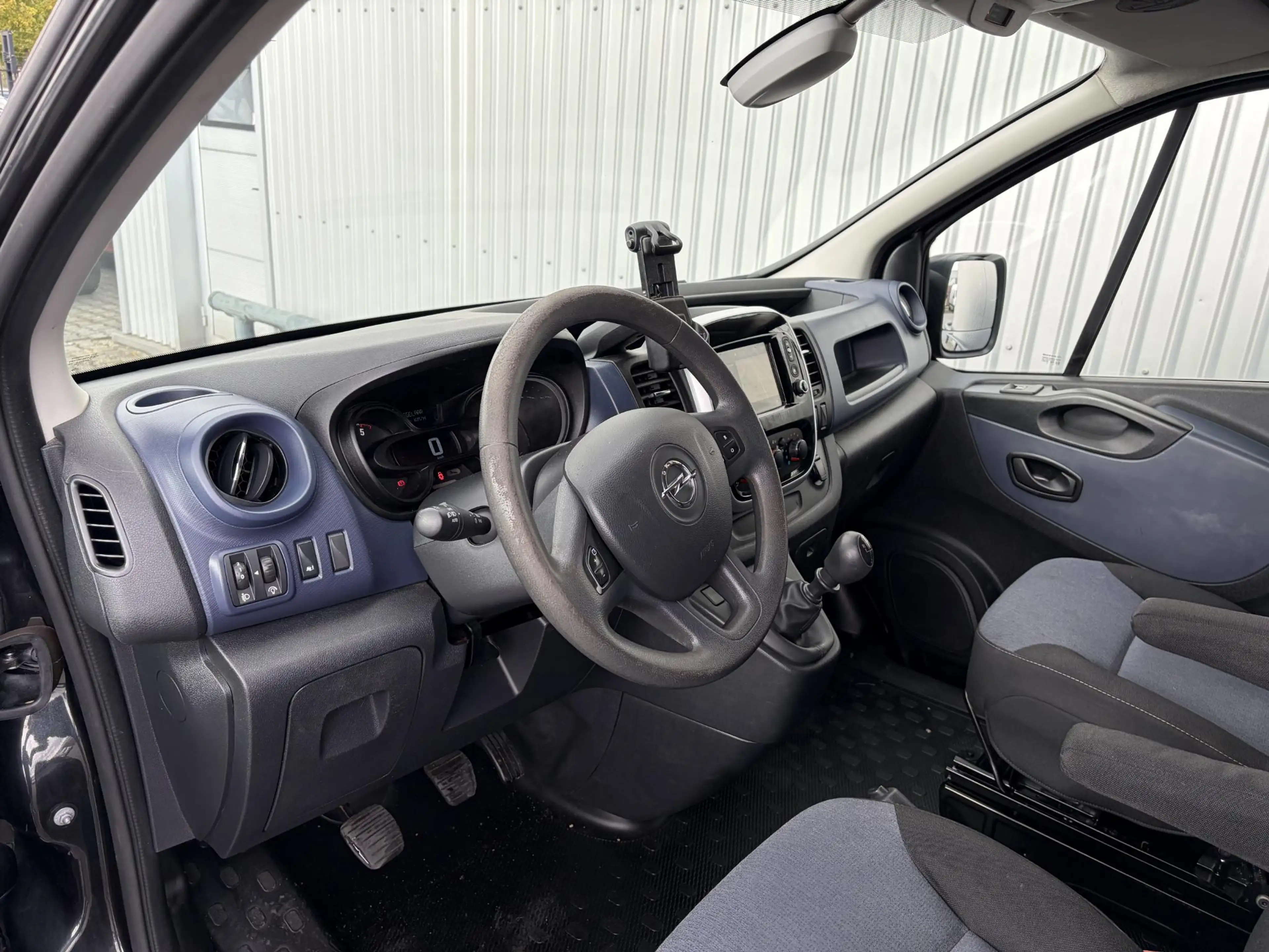 Opel Vivaro 1.6 CDTI L2H1*MARGE*NAVI*CAM*HAAK*CRUISE*A/C*TEL* — photo 3