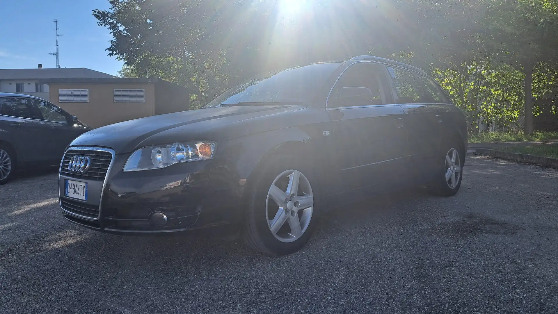 Audi A4 Avant 2.0 tdi Top Plus - 2