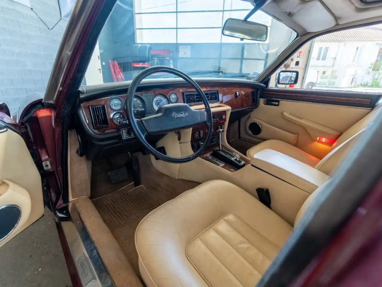Jaguar Daimler Double Six, foto 10