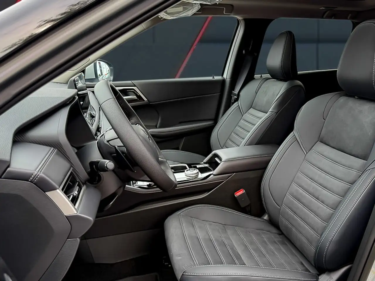 Mitsubishi Outlander photo Mitsubishi Outlander