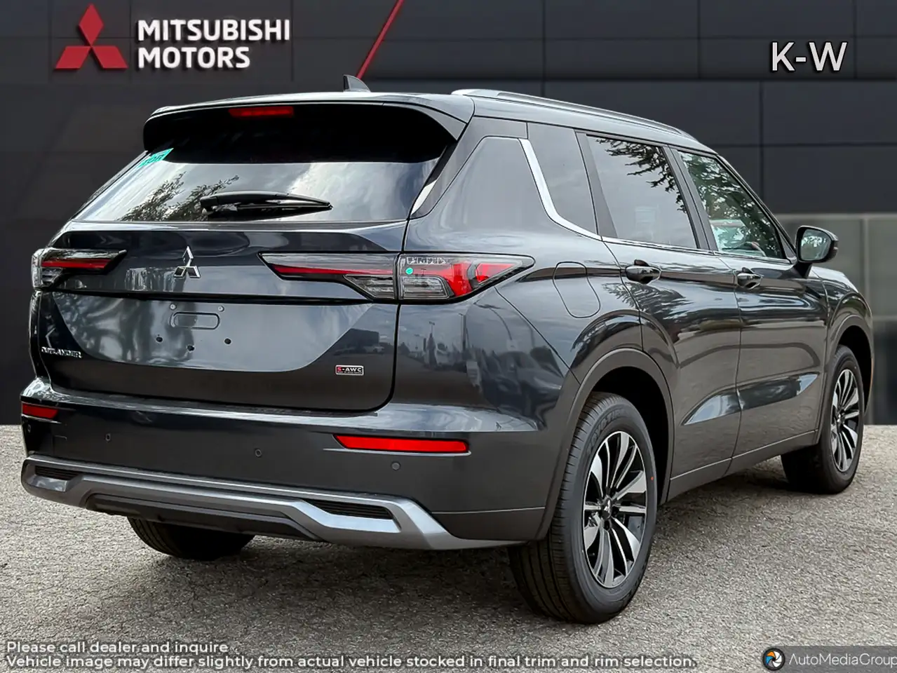Mitsubishi Outlander photo Mitsubishi Outlander
