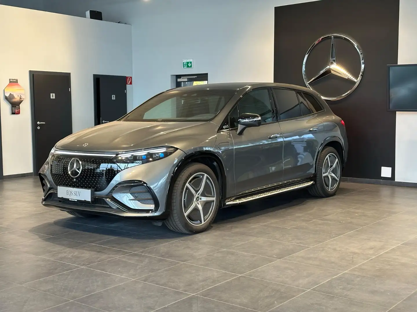 Mercedes-Benz EQS SUV EQS 450 4MATIC SUV AMG Line Grau - 1
