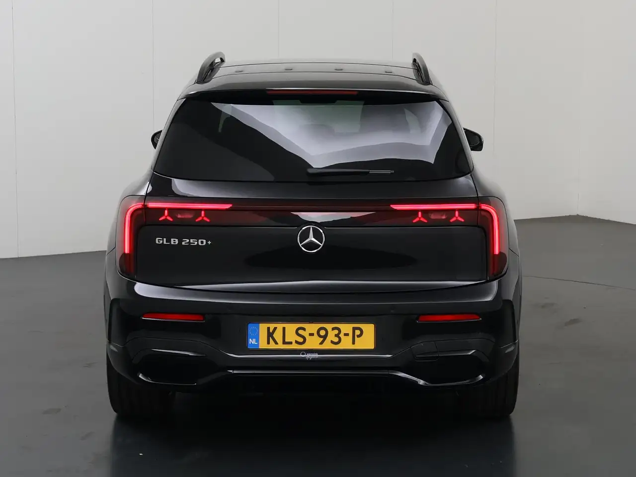 Mercedes-Benz GLB 2026
