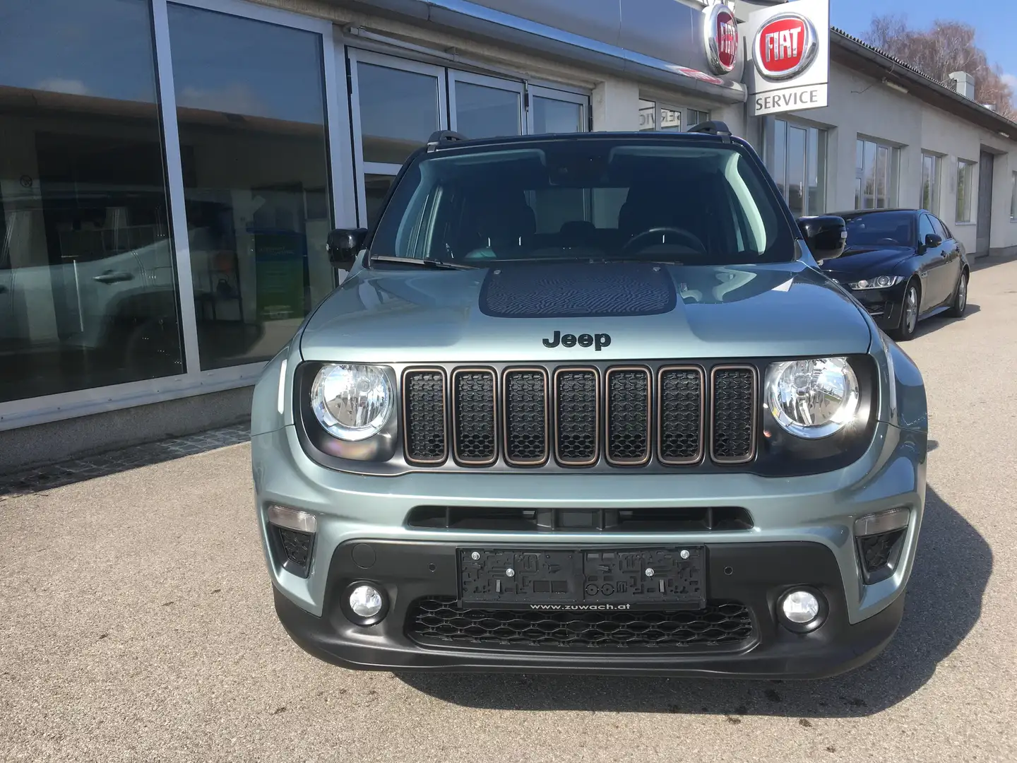 Jeep Renegade 1.5 Multiair T4 FWD DCT7 e-Hybrid Upland Gris - 2