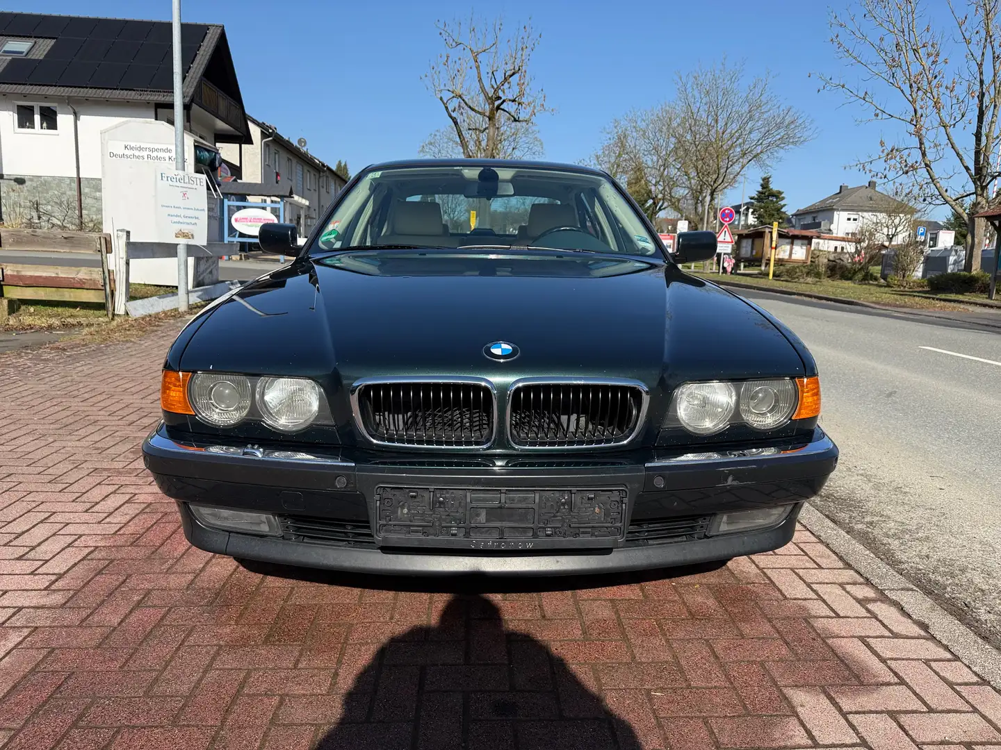 BMW 735 i V8 e38 Xenon Standheizung beiges Leder Navi 16:9 Verde - 2