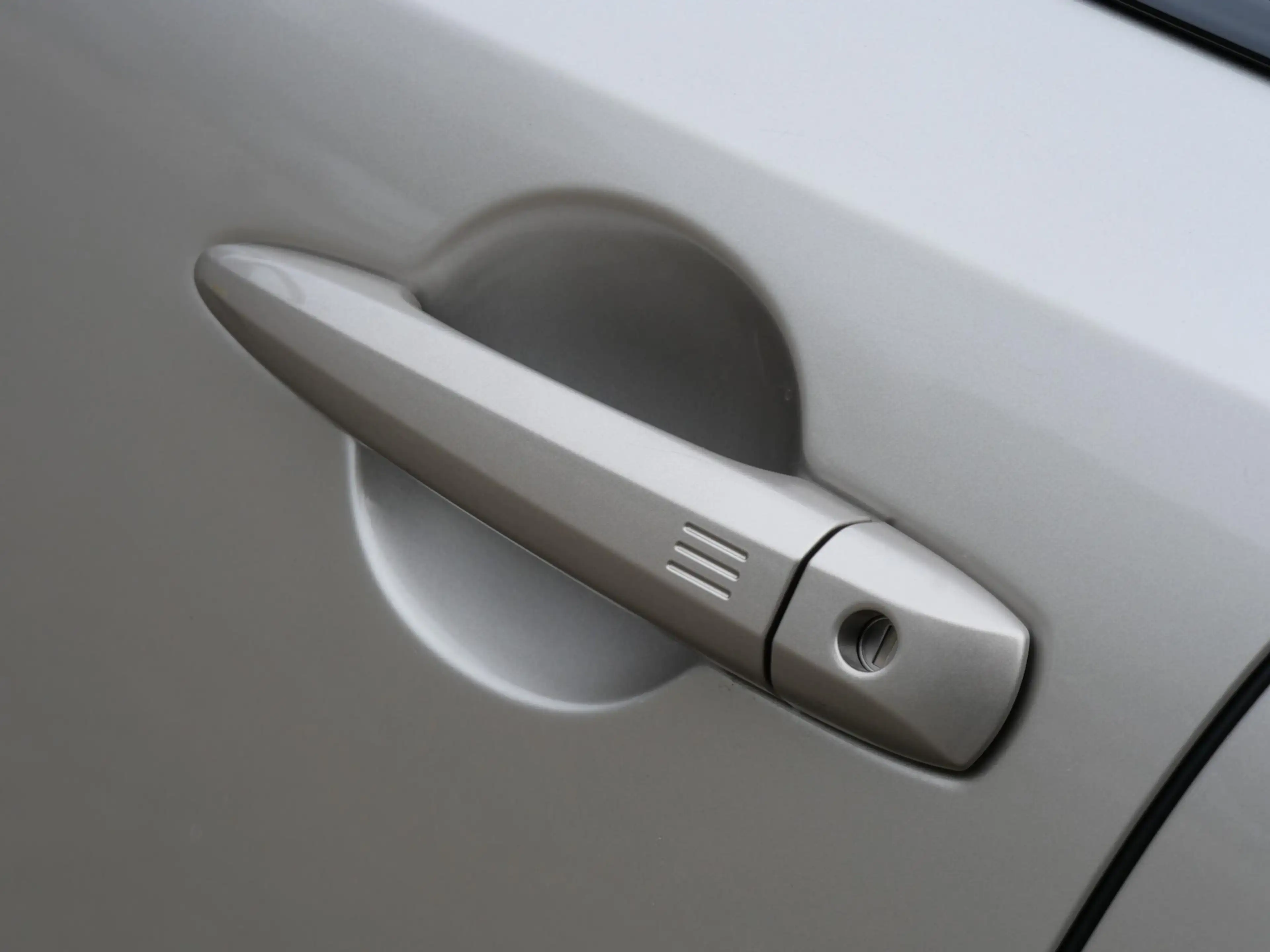 Nissan Ariya 66kWh ADVANCE/ WARMTEPOMP/ 360° CAMERA/ ELEKT. KLE — photo 24