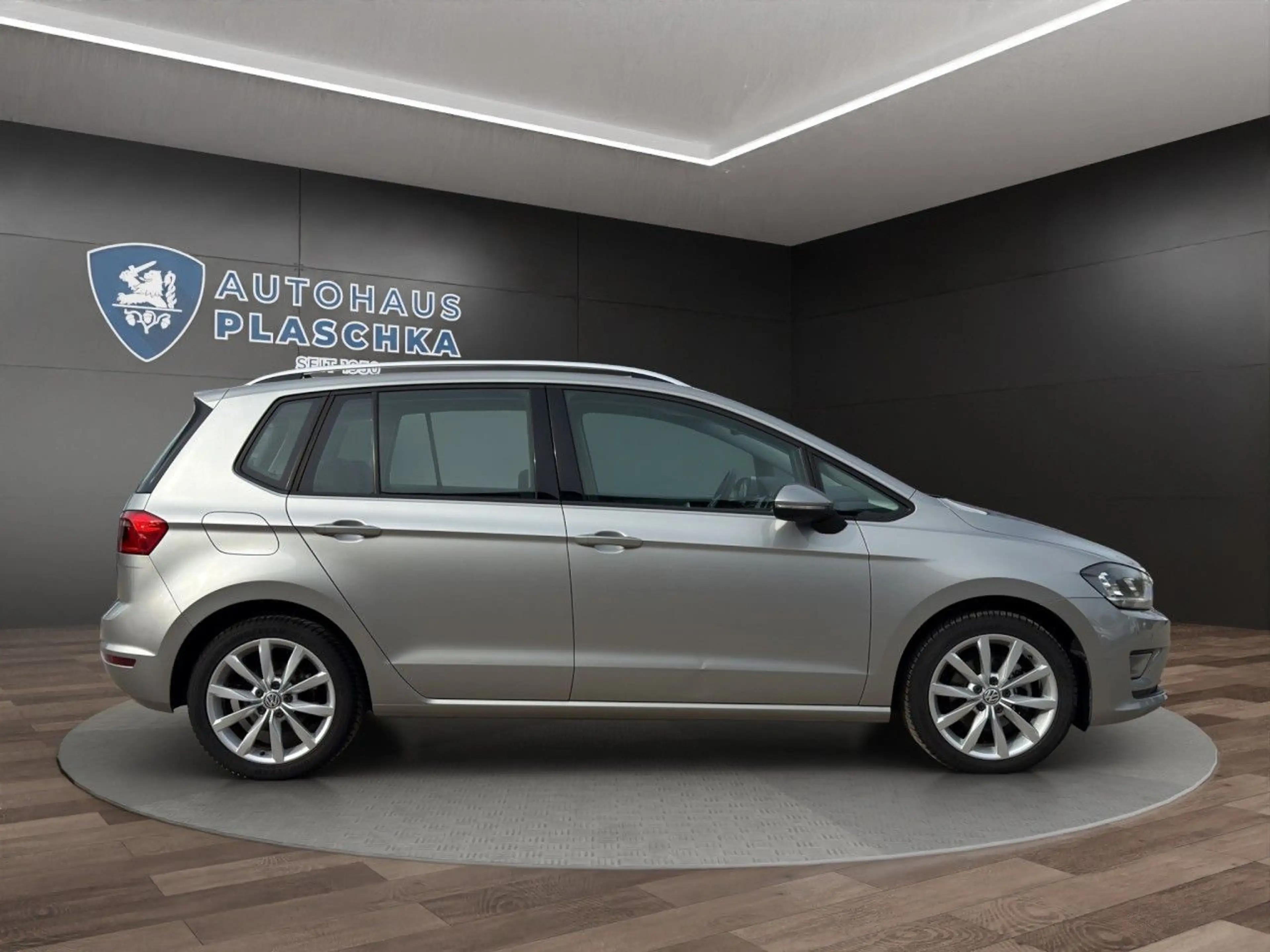Volkswagen Golf Sportsvan VII 1.4 TSI Comfortline DSG Klima Xenon Navi — photo 5