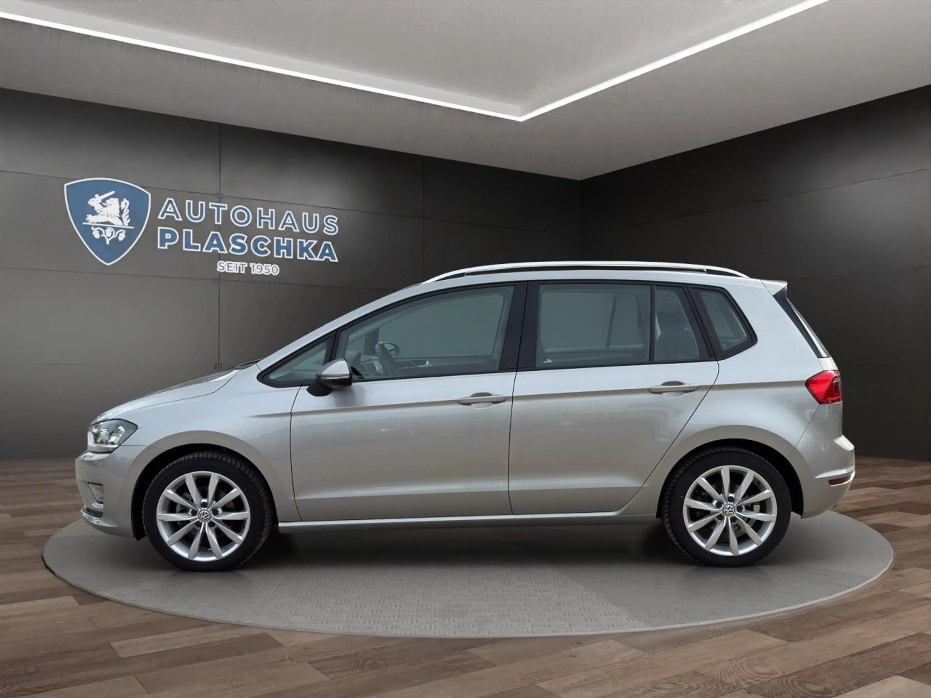 Volkswagen Golf Sportsvan VII 1.4 TSI Comfortline DSG Klima Xenon Navi — photo 9