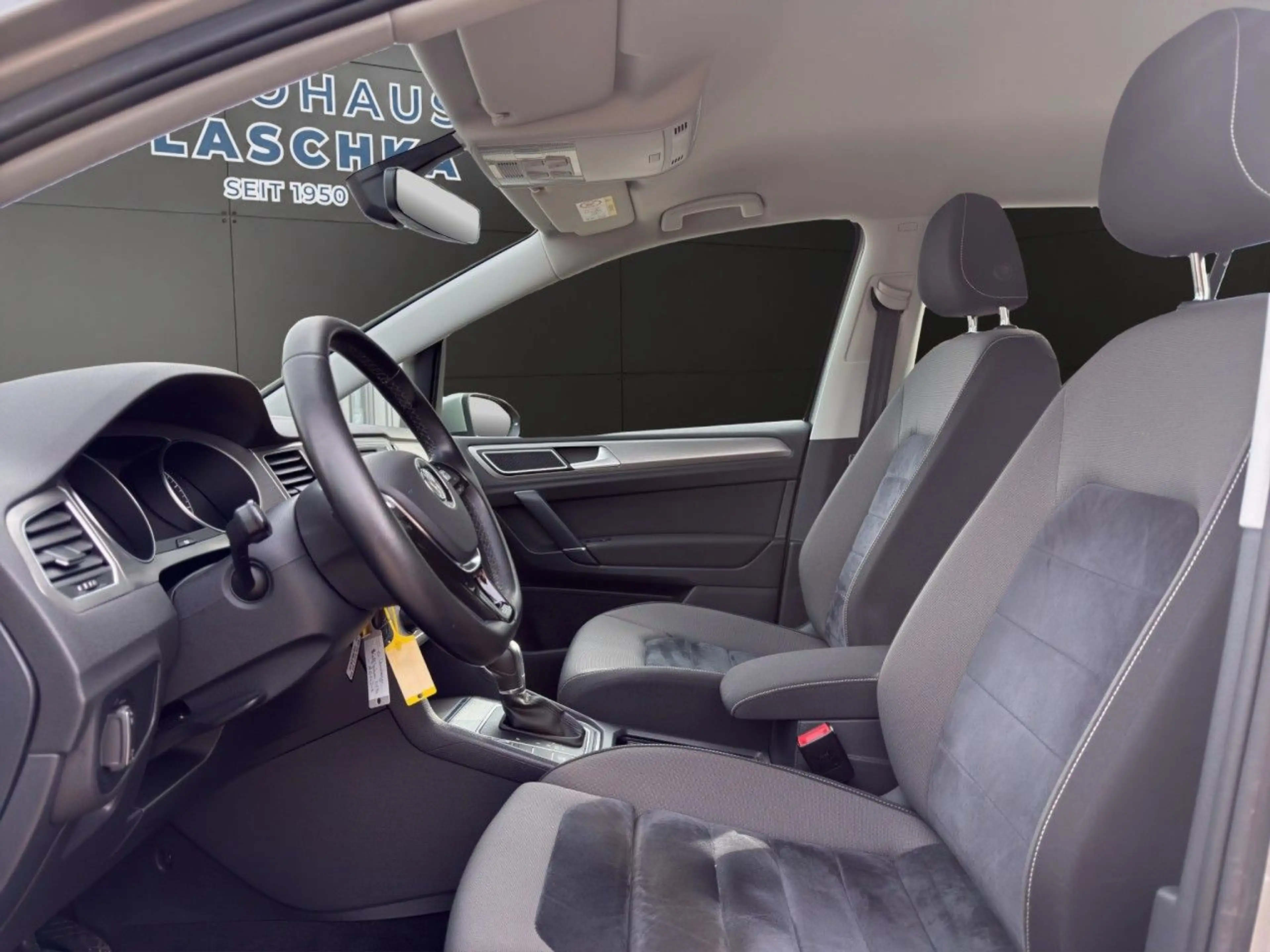 Volkswagen Golf Sportsvan VII 1.4 TSI Comfortline DSG Klima Xenon Navi — photo 12