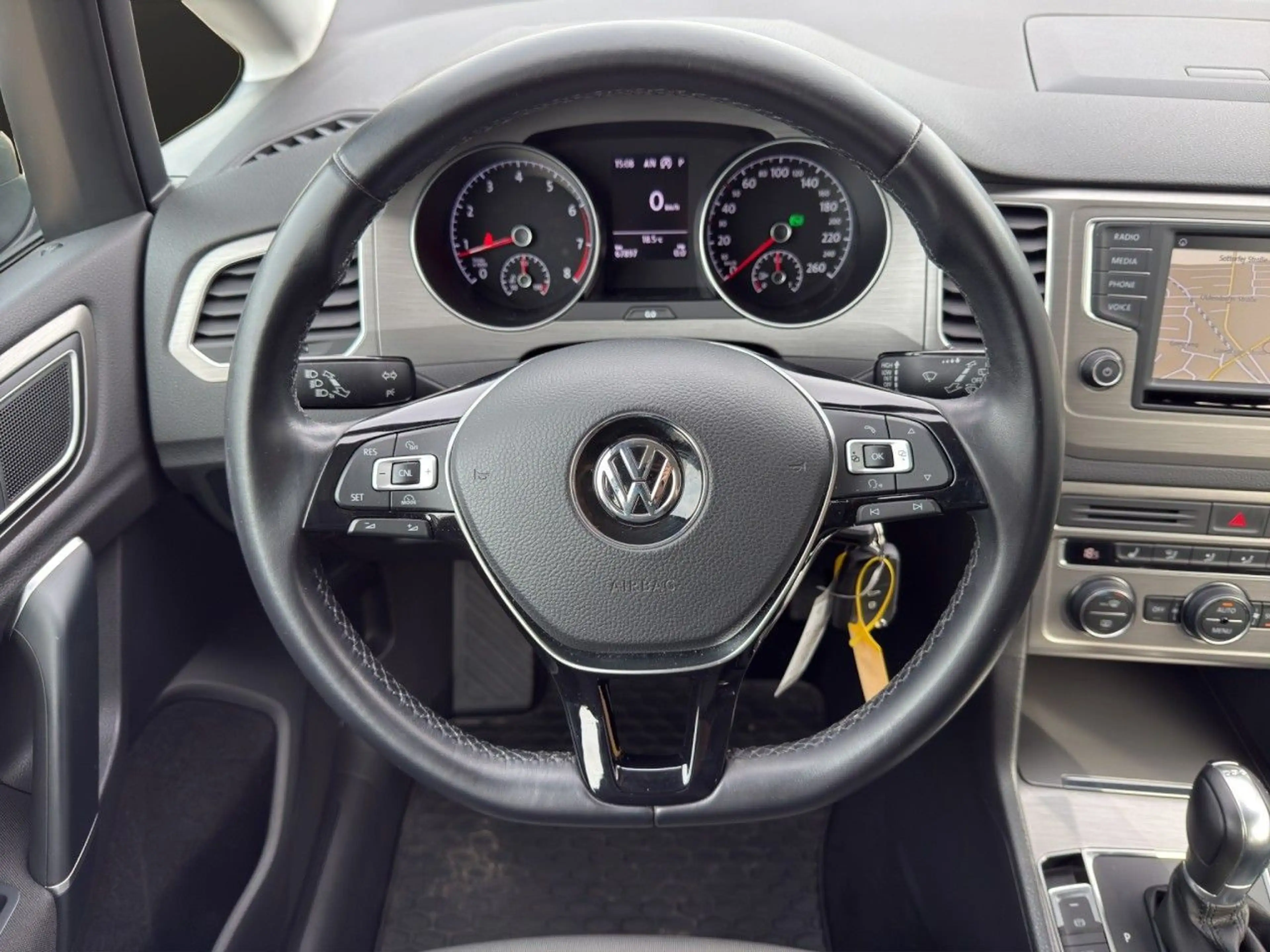 Volkswagen Golf Sportsvan VII 1.4 TSI Comfortline DSG Klima Xenon Navi — photo 15
