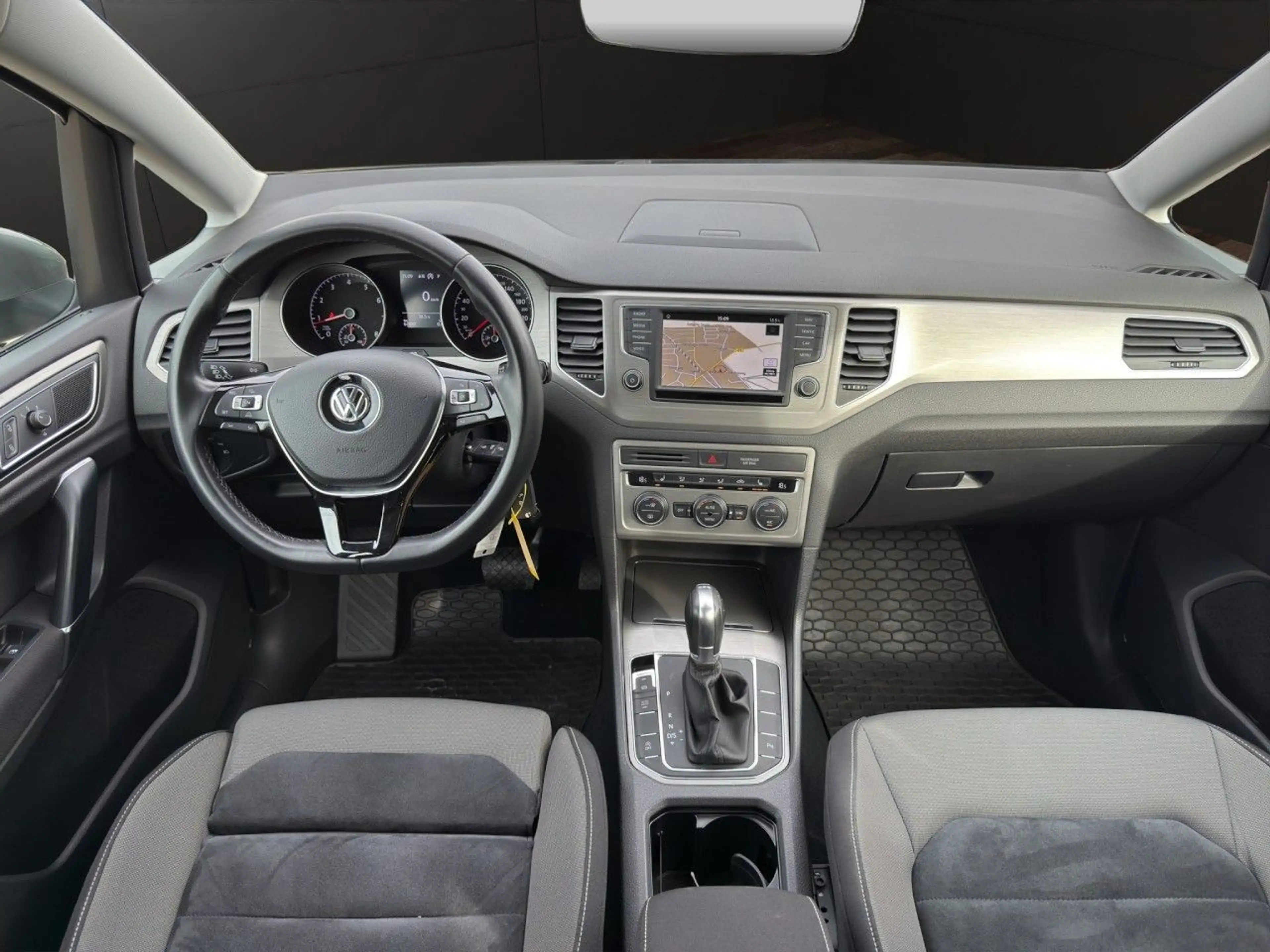 Volkswagen Golf Sportsvan VII 1.4 TSI Comfortline DSG Klima Xenon Navi — photo 14