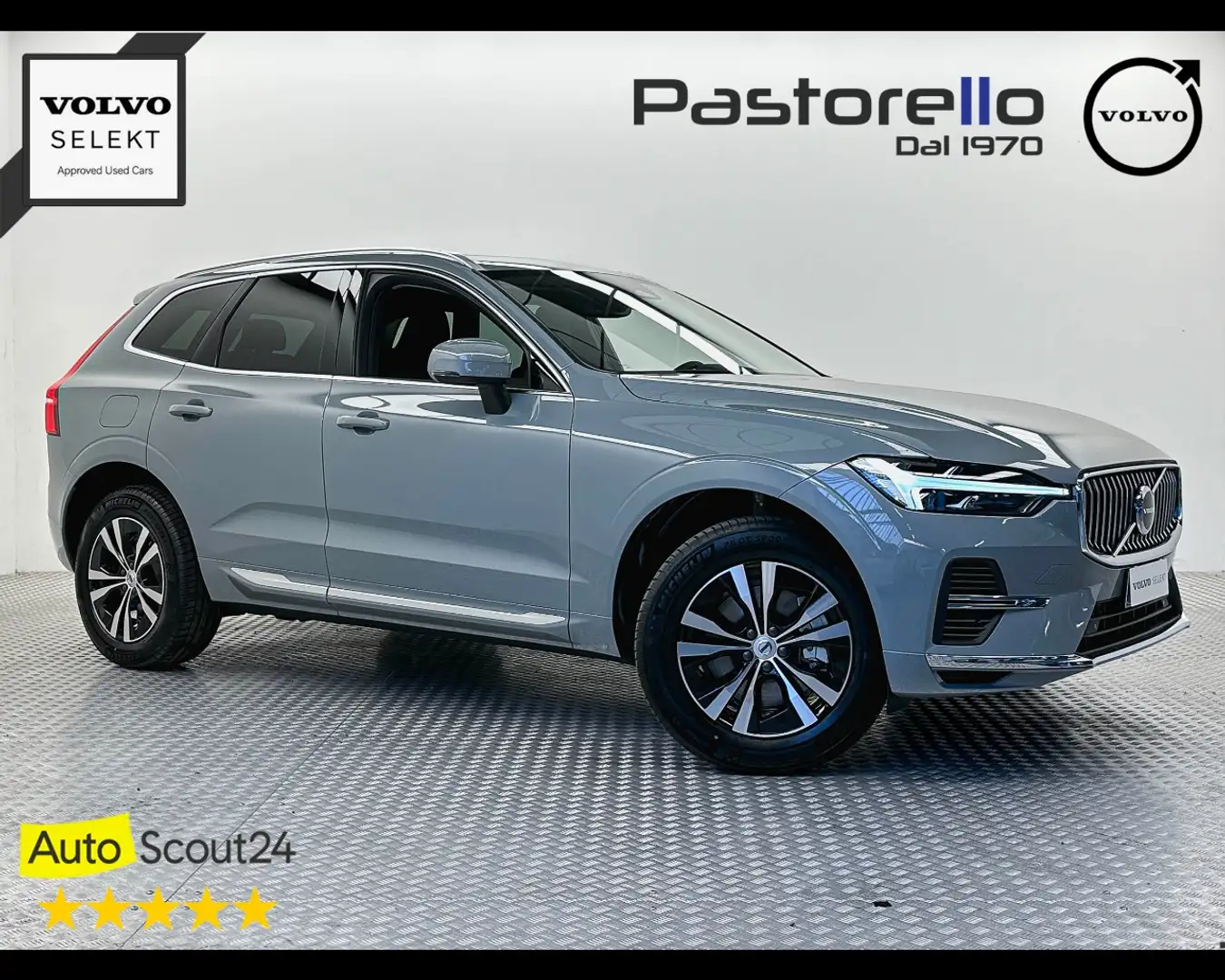 Volvo XC60 T6 Plug-in hybrid AWD automatico Core Grau - 1