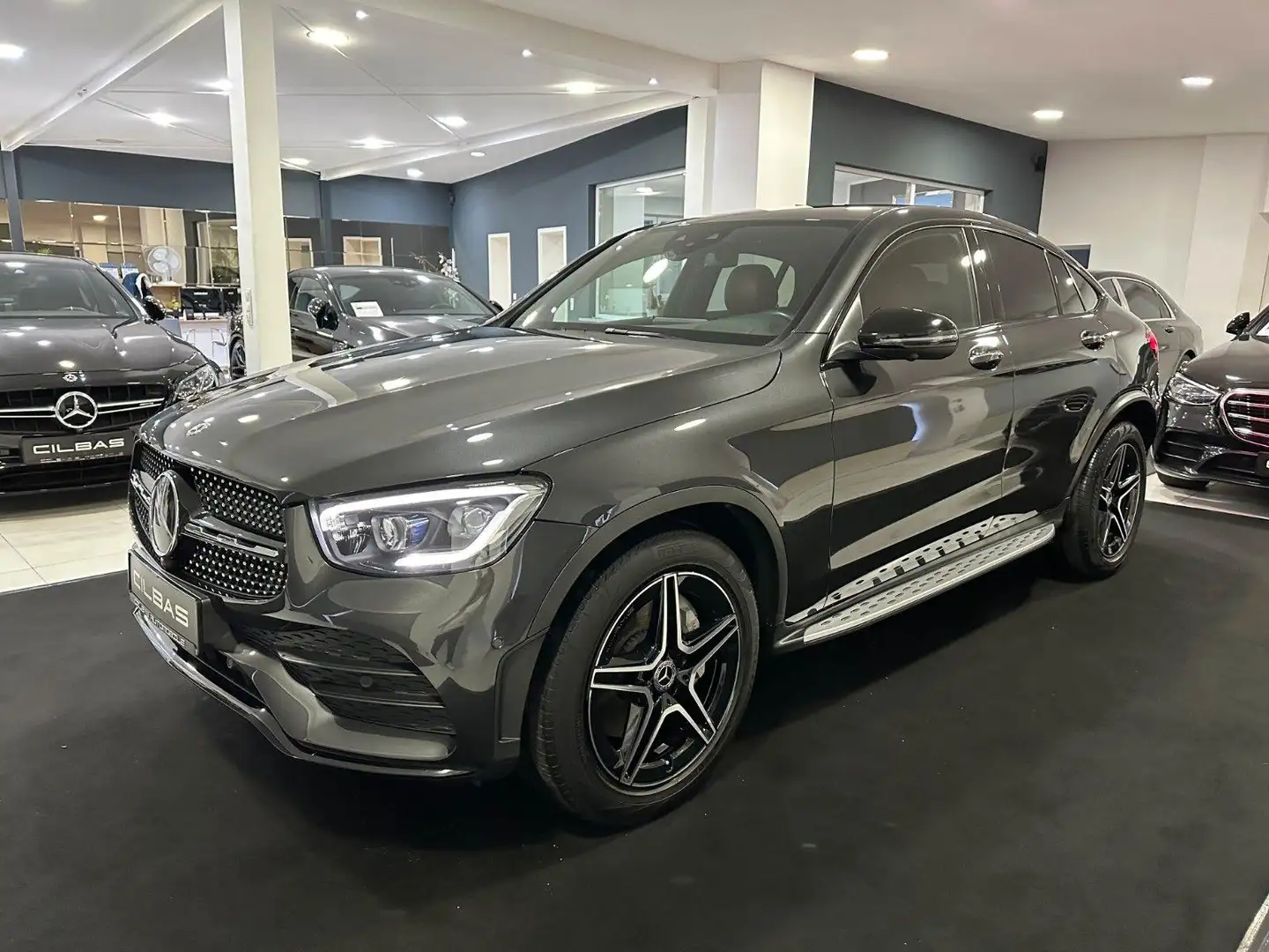 Mercedes-Benz GLC 300 d Coupe 4M AMG-Line*360*DIGITAL*COMAND* Grijs - 1