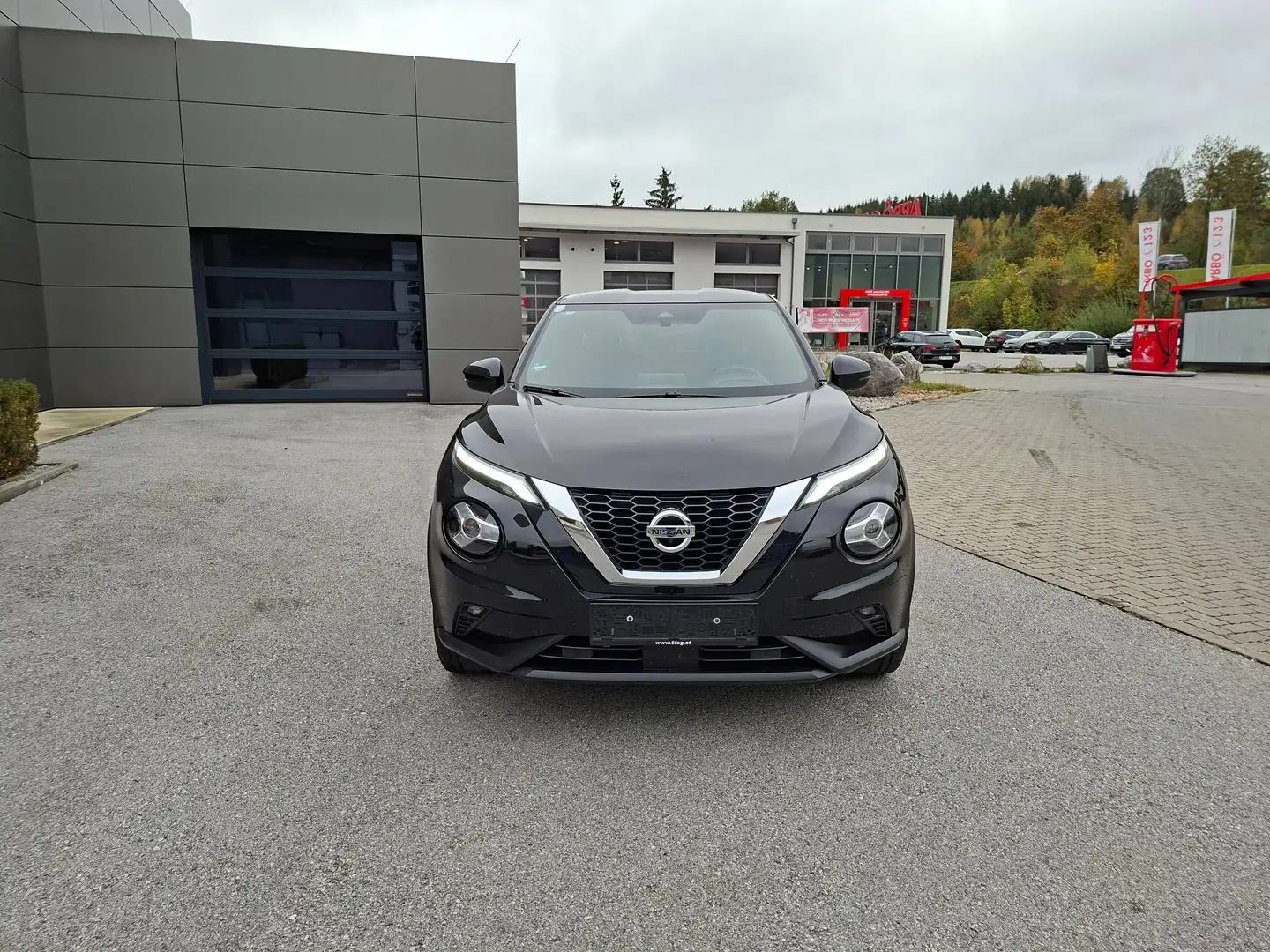 Nissan Juke Tekna Schwarz - 2
