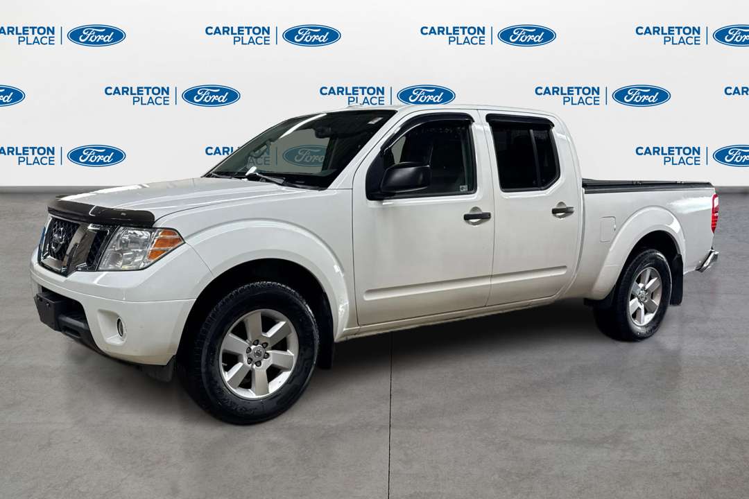 2016 Nissan Frontier SV  | 4.0L V6 Tonneau Cover Heated Seats — снимка 1