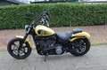 Harley-Davidson Softail Streetbob Geel - thumbnail 4