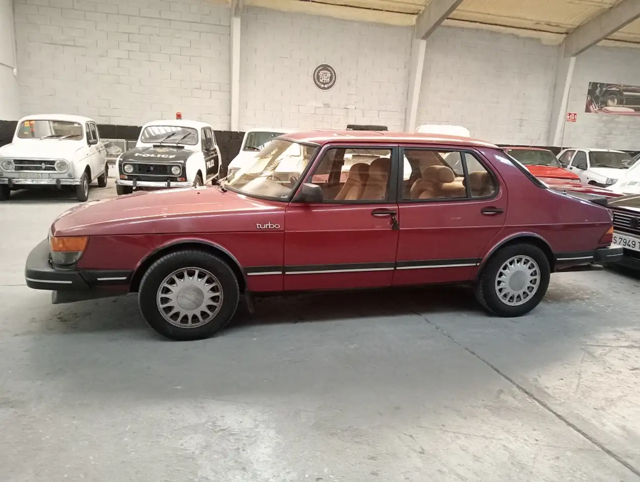 SAAB 900 Turbo Berlina Automático de 4 Puertas, foto 2