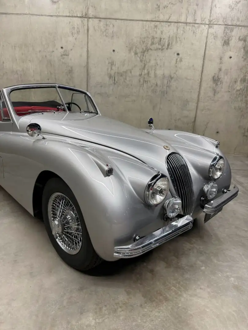 Jaguar XK 120 Roadster Plateado - 2