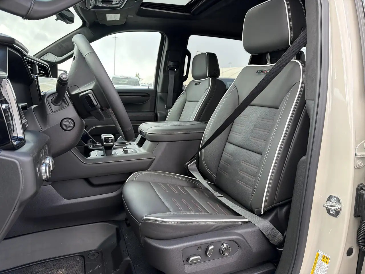 GMC Sierra 1500 photo GMC Sierra 1500