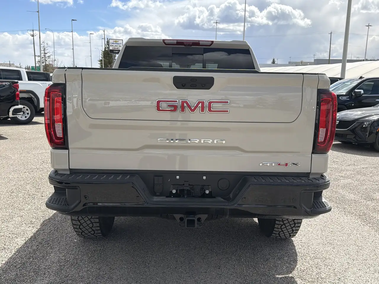 GMC Sierra 1500 photo GMC Sierra 1500