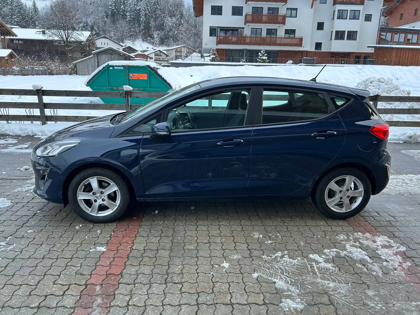Ford Fiesta Fiesta Active Plus 1,5 TDCi Start/StopActive Plus Blau - 2