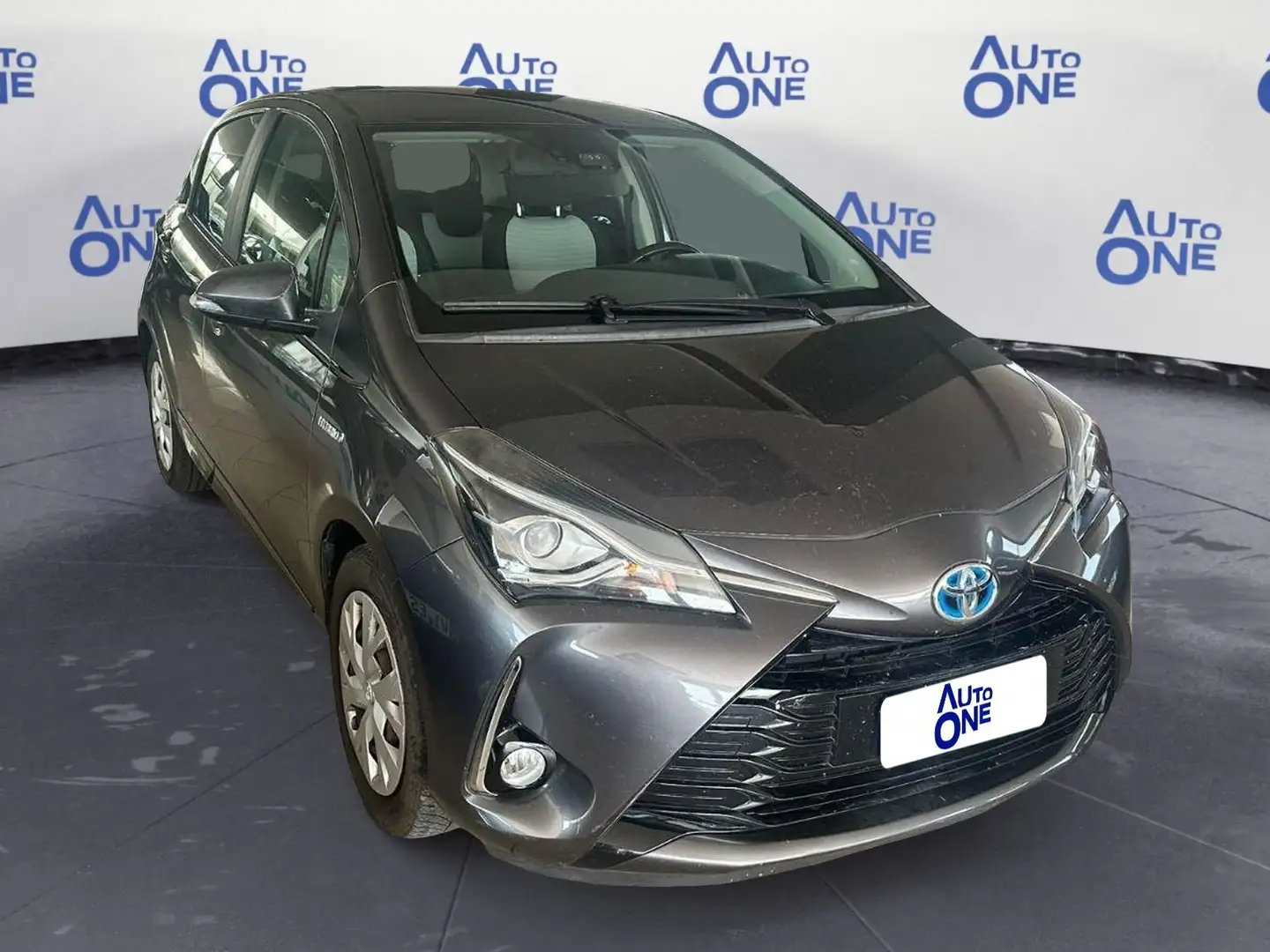 Toyota Yaris 1.5 Hybrid 5P Active - autoone.it Grigio - 1