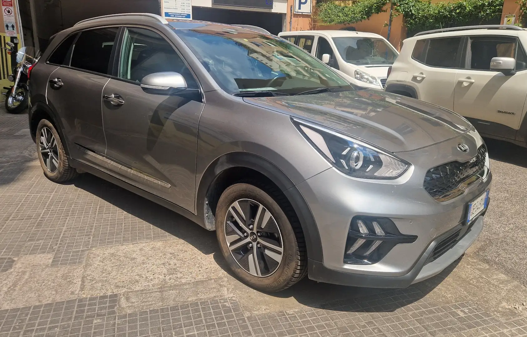 Kia Niro 1.6 gdi phev Style dct - 1