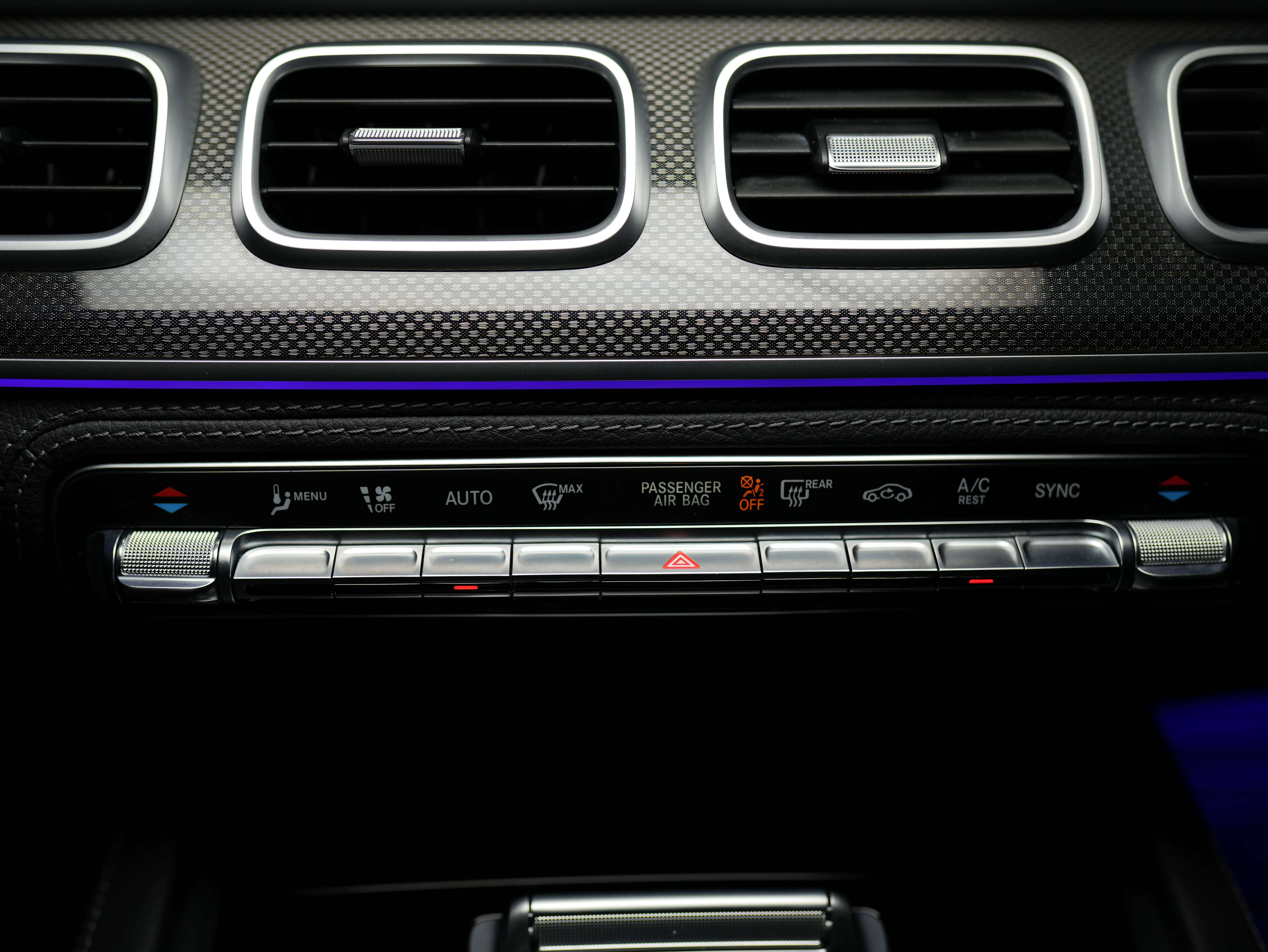 used 2023 Mercedes-Benz GLE car, priced at $77,900