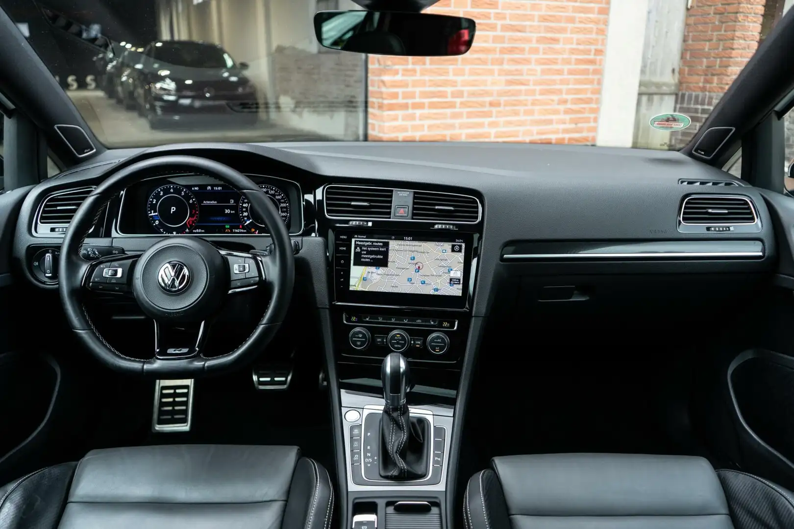 Volkswagen Golf 2.0 TSI 4Motion R Pano / Dyn / DCC Blanc - 2