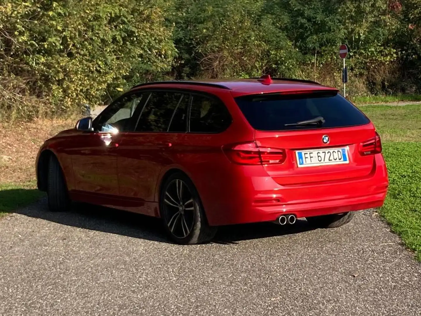BMW 320 Serie 3 F31 2015 Touring 320d Touring xdrive auto Rood - 1