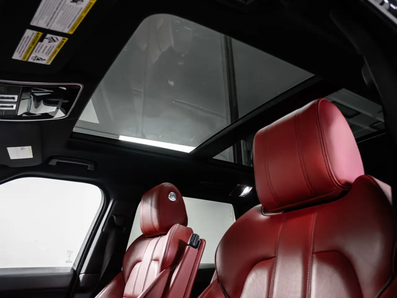 Land Rover Range Rover Sport снимка Land Rover Range Rover Sport