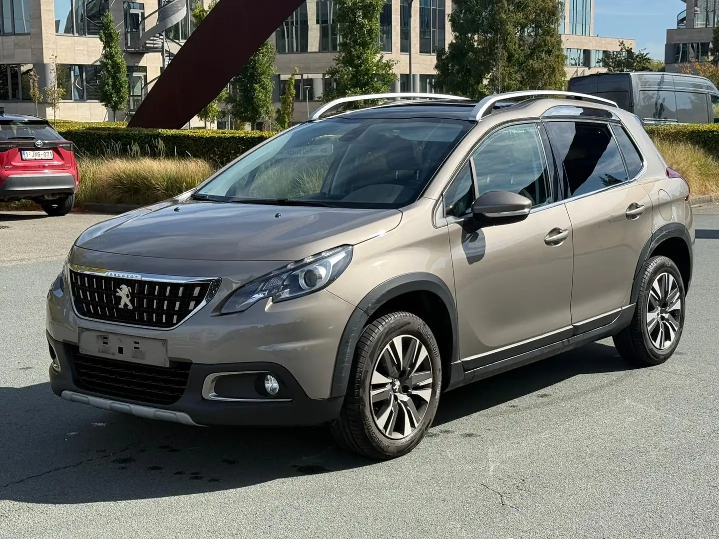 Peugeot 2008 2008 1.2 PureTech Active S Brun - 1