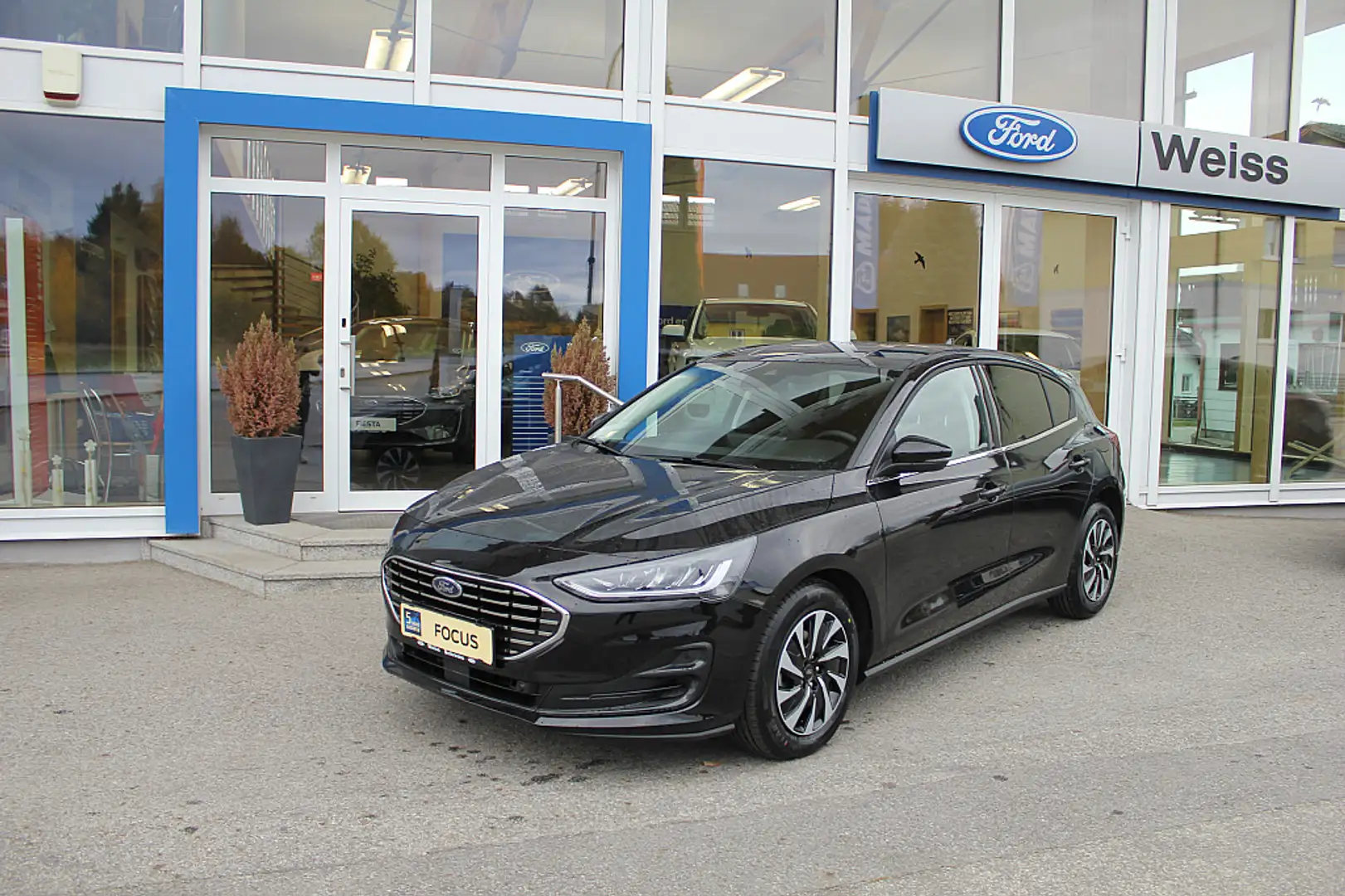 Ford Focus 1,0 EcoBoost Hybrid Titanium Nero - 1