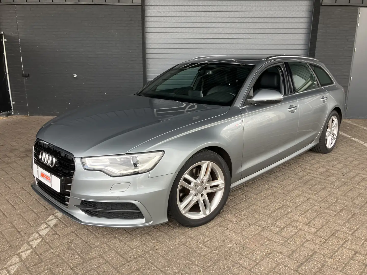 Audi A6 Avant 2.0 TDI S-LINE-XENON-LEDER Gris - 2