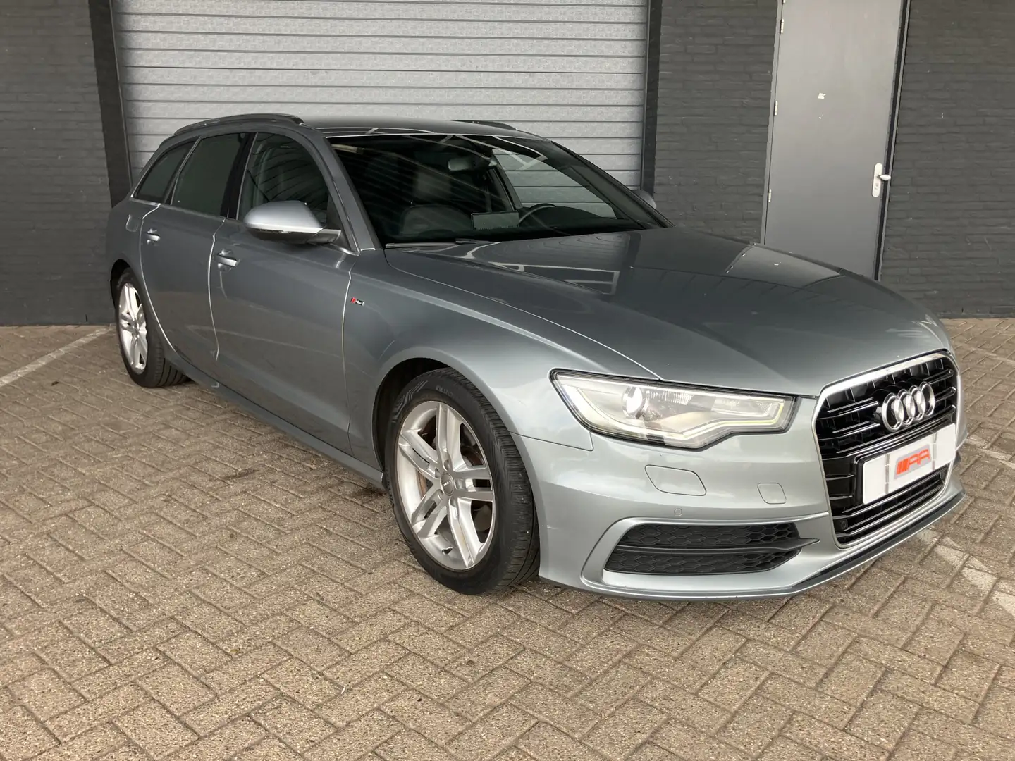 Audi A6 Avant 2.0 TDI S-LINE-XENON-LEDER Gris - 1