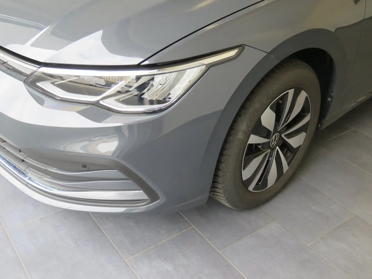 Volkswagen Golf Life TDI Grau - 2