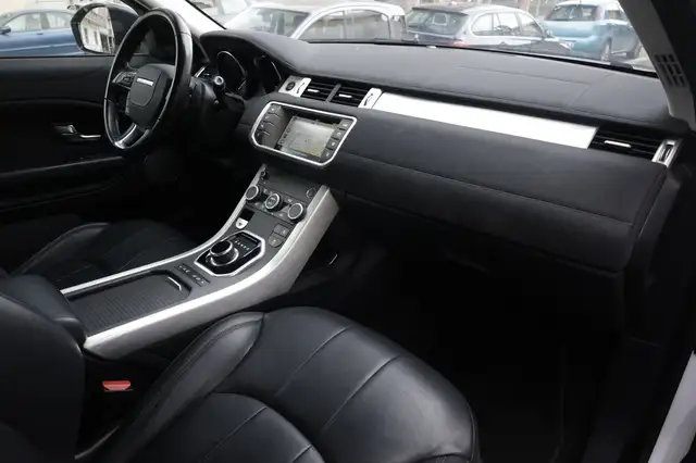 Land Rover Range Rover Evoque view 9