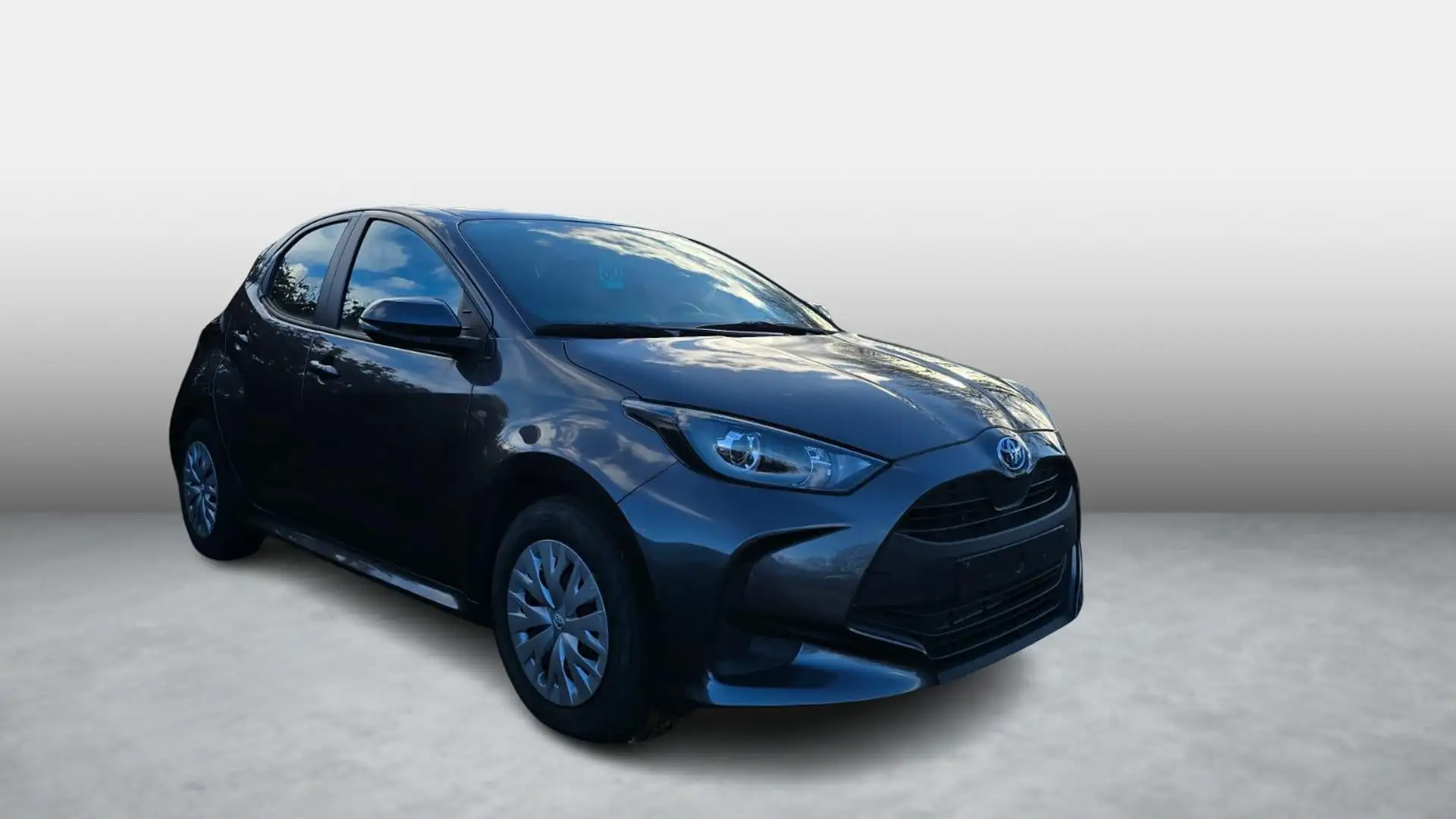 Toyota Yaris 1.5 VVT-i Hybrid 85kW Dynamic e-CVT - 1