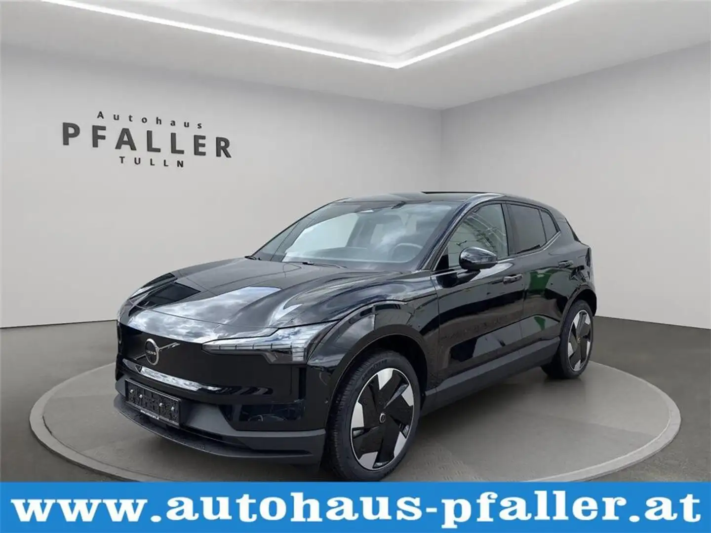 Volvo EX30 Twin Motor Performance AWD 69kWh Ultra Schwarz - 1