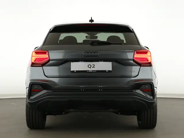 Audi Q2 view 6
