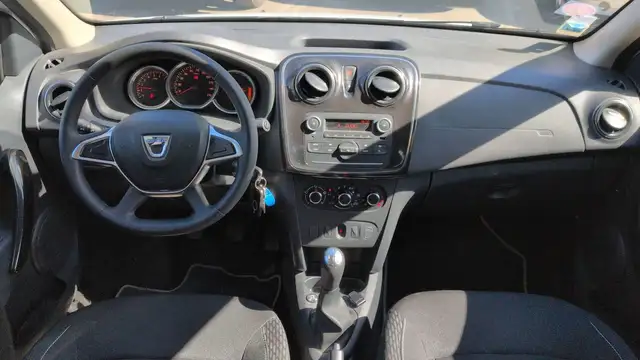 Dacia Sandero view 11