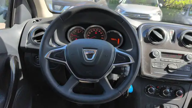 Dacia Sandero view 23