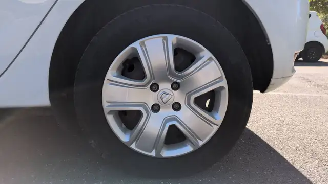 Dacia Sandero view 19