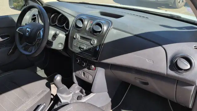 Dacia Sandero view 10
