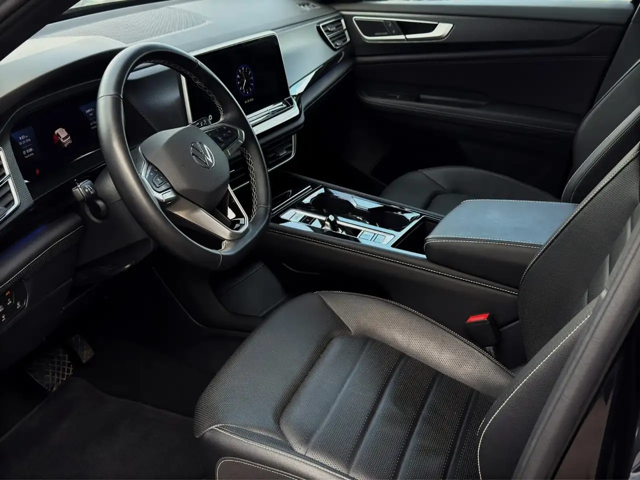 Volkswagen Atlas снимка Volkswagen Atlas