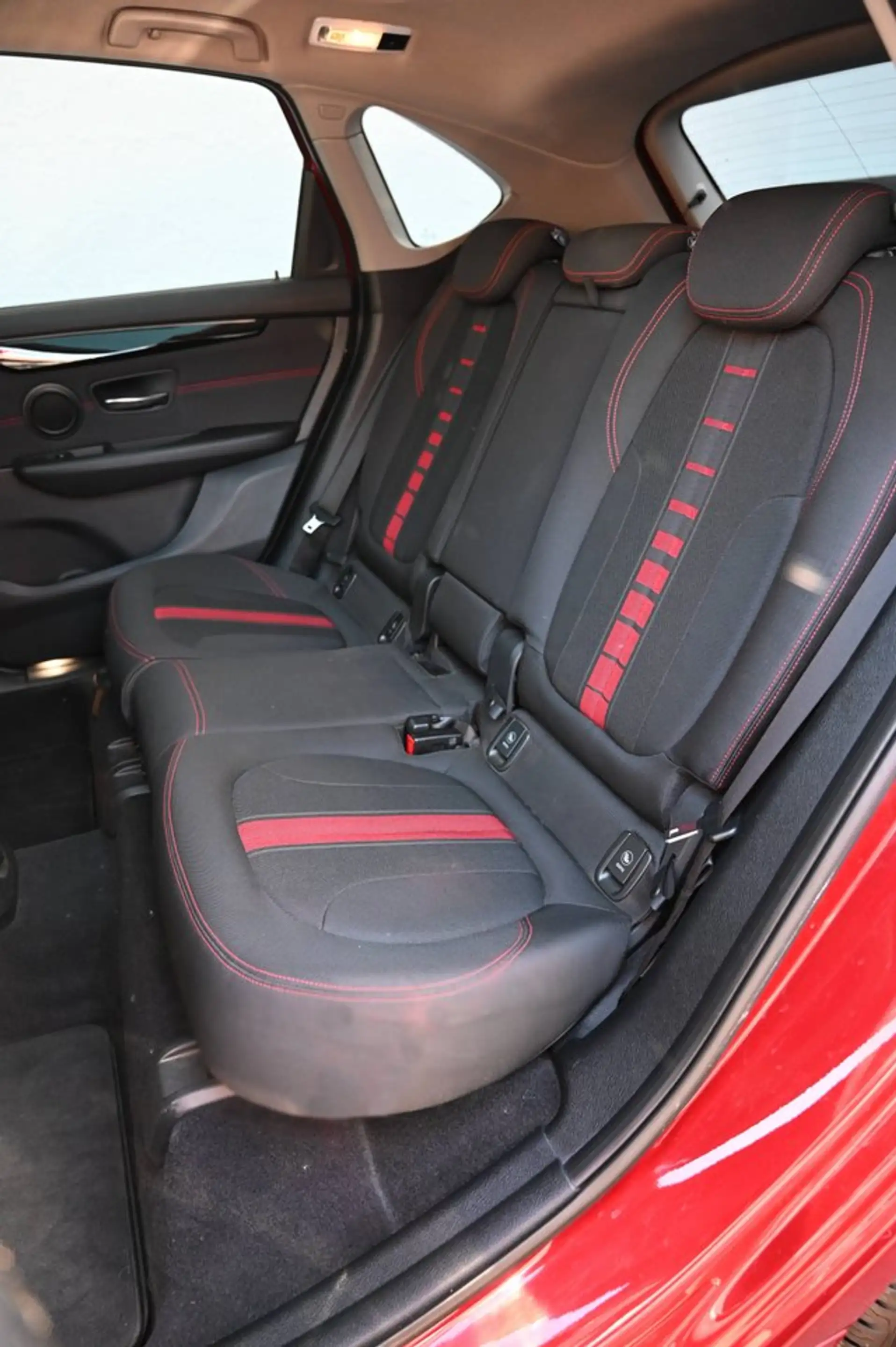 BMW 220 i Active Tourer Sport StandHz*HUD*PANO*Kamer — photo 13